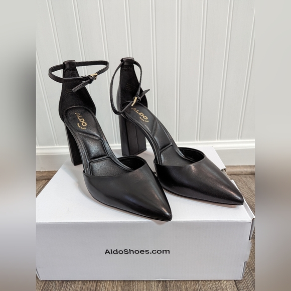 Aldo Size 8 Black Leather Block Heels Pumps Ankle Strap Padded Insole LIKE NEW - Picture 1 of 7